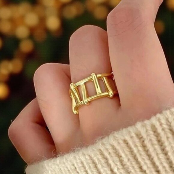 ποΈ18K Gold Plated Stainless Steel Open Adjustable Ring π Fits Sizes 6-9 - Picture 3 of 11